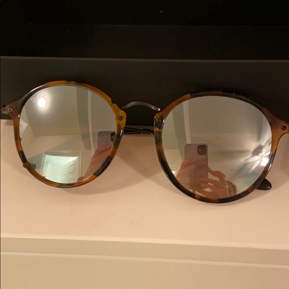 Mirrored Ray Ban sunglasses